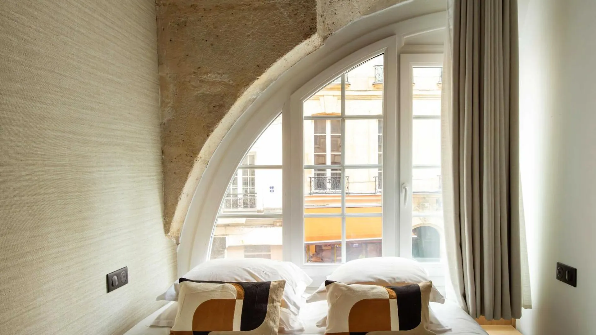 Apartment Refurbished - 2br-6p - Chatelet *